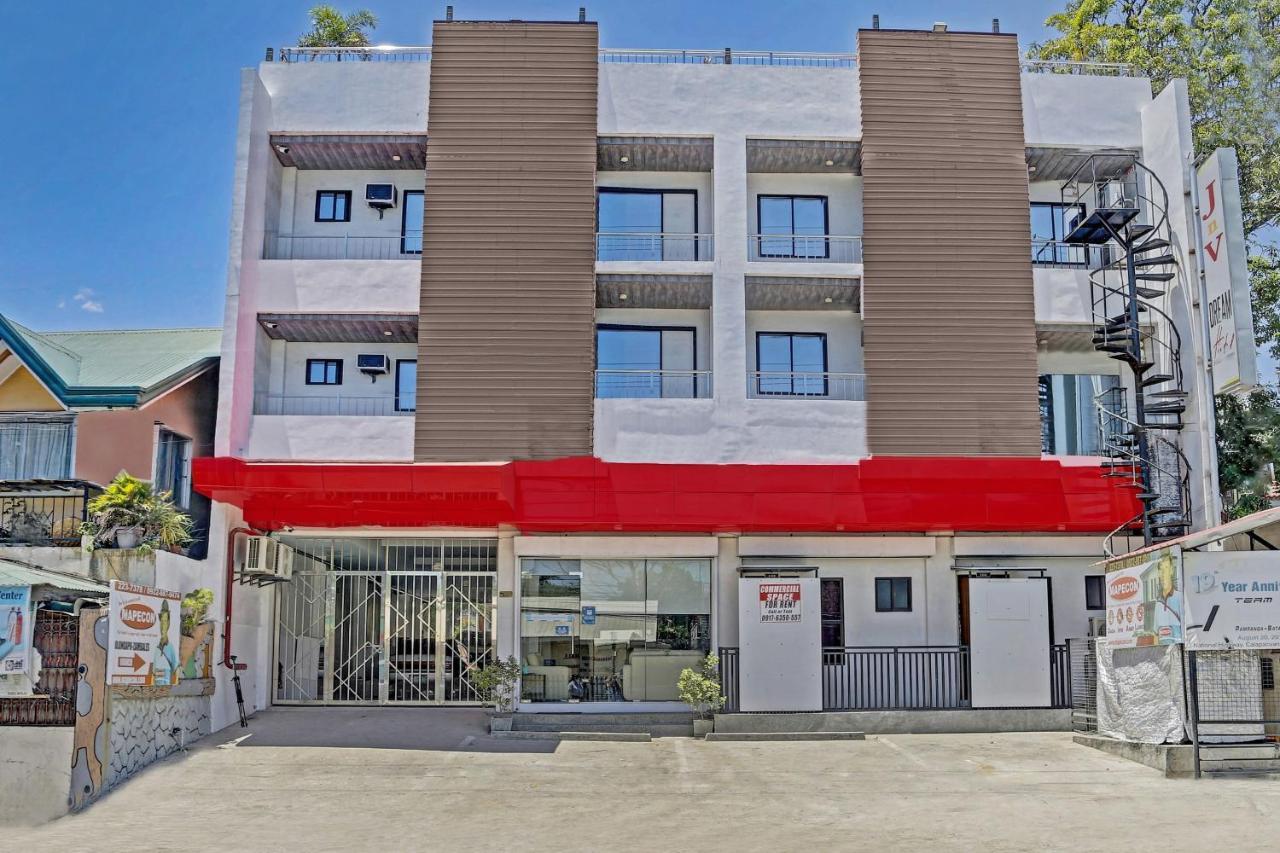 Oyo 869 Jnv Dream Hotel Субик Екстериор снимка