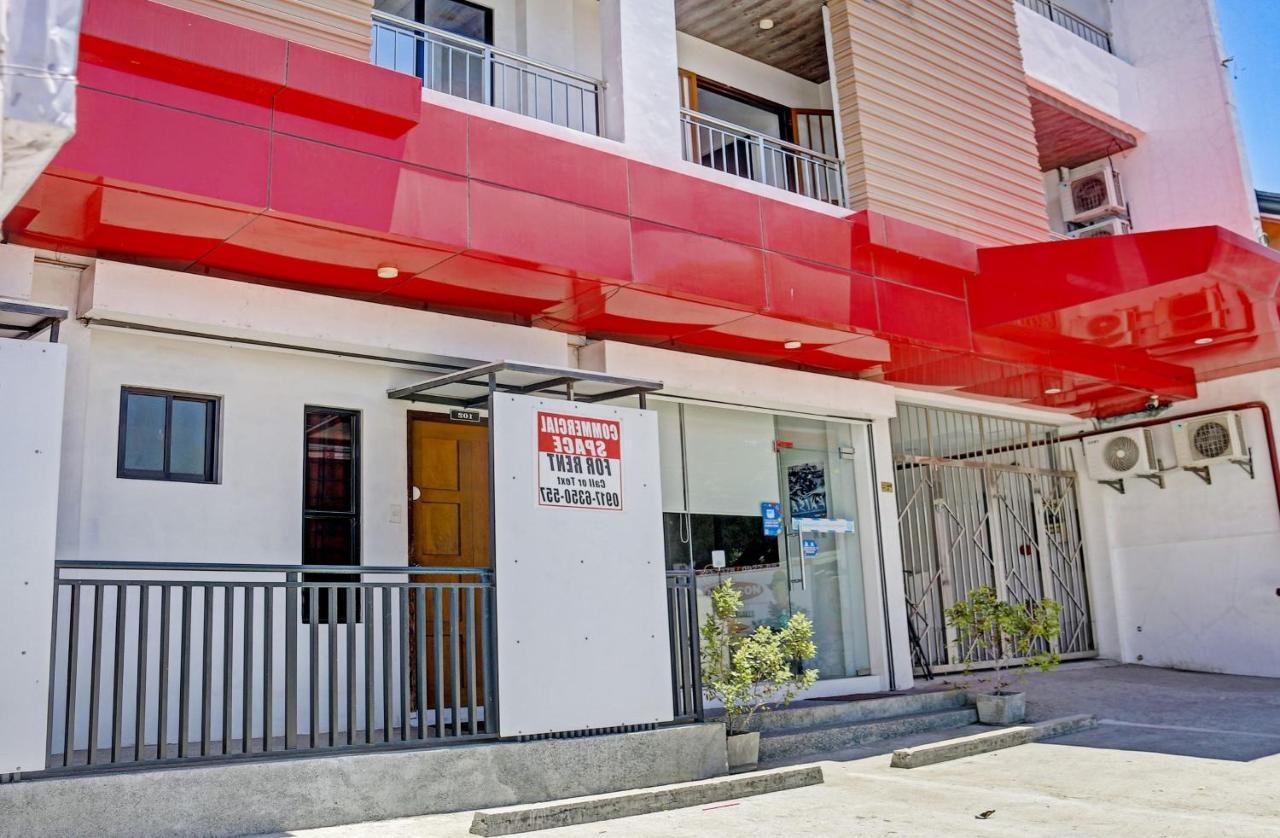 Oyo 869 Jnv Dream Hotel Субик Екстериор снимка