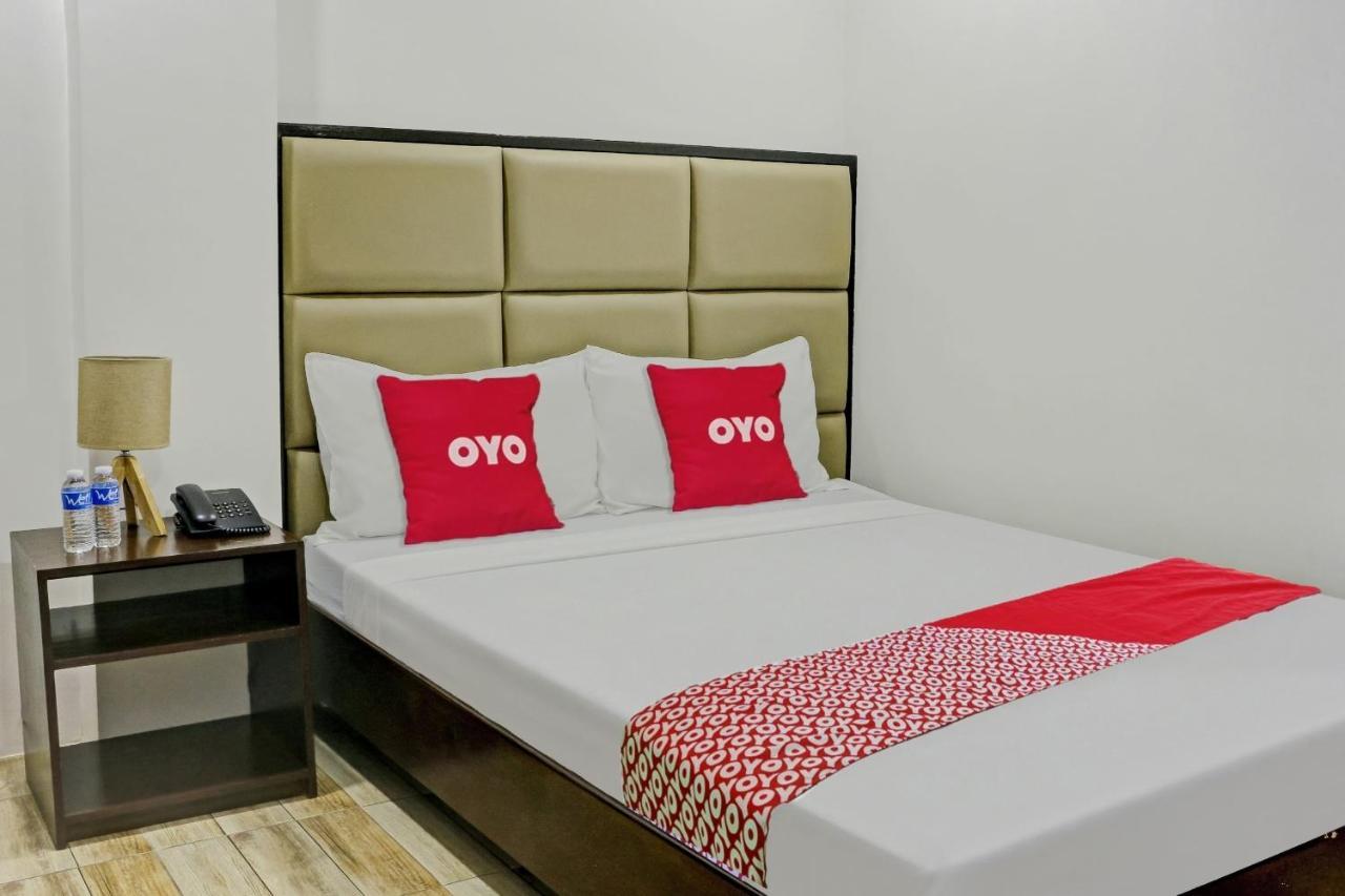 Oyo 869 Jnv Dream Hotel Субик Екстериор снимка
