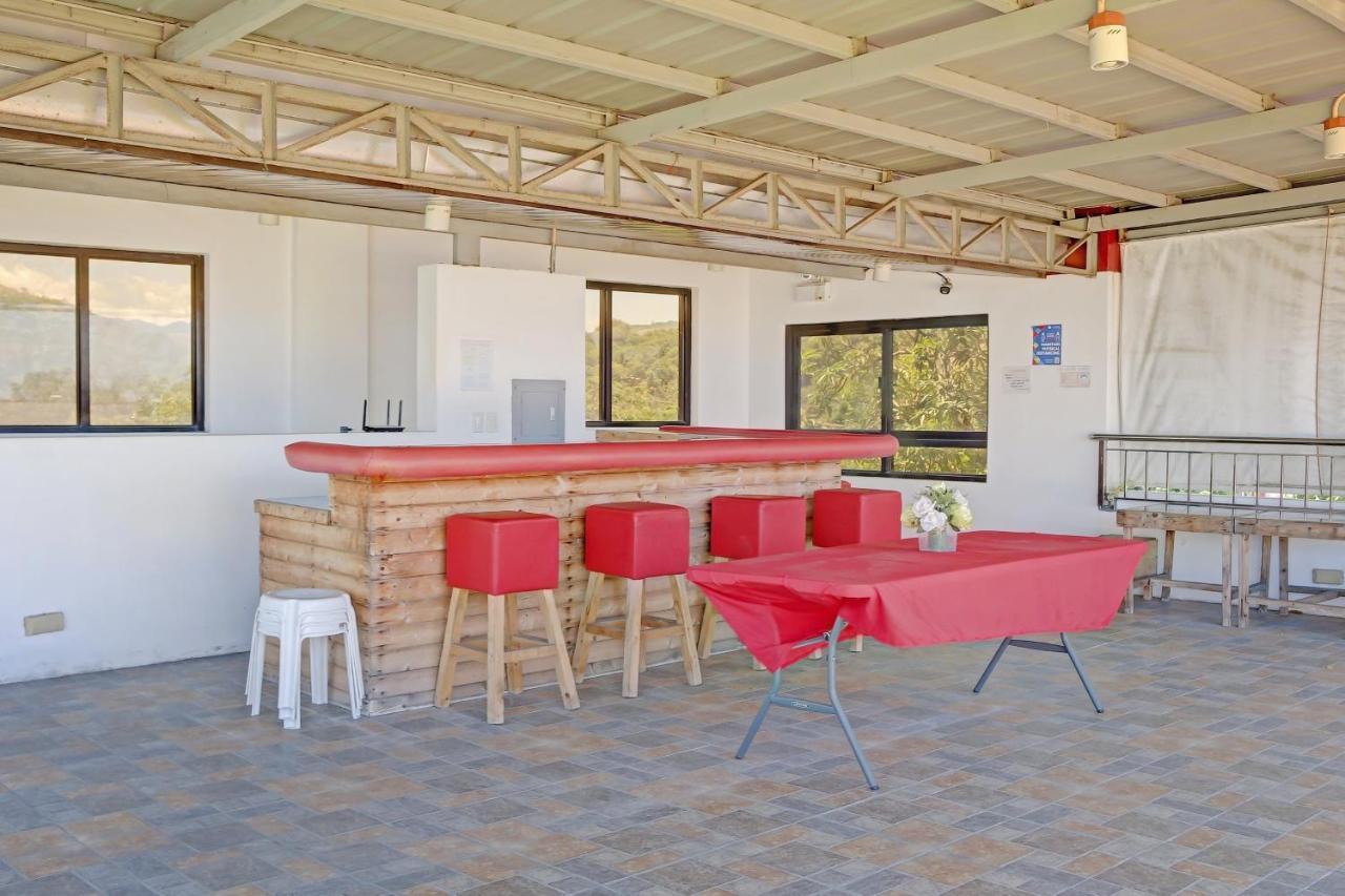 Oyo 869 Jnv Dream Hotel Субик Екстериор снимка