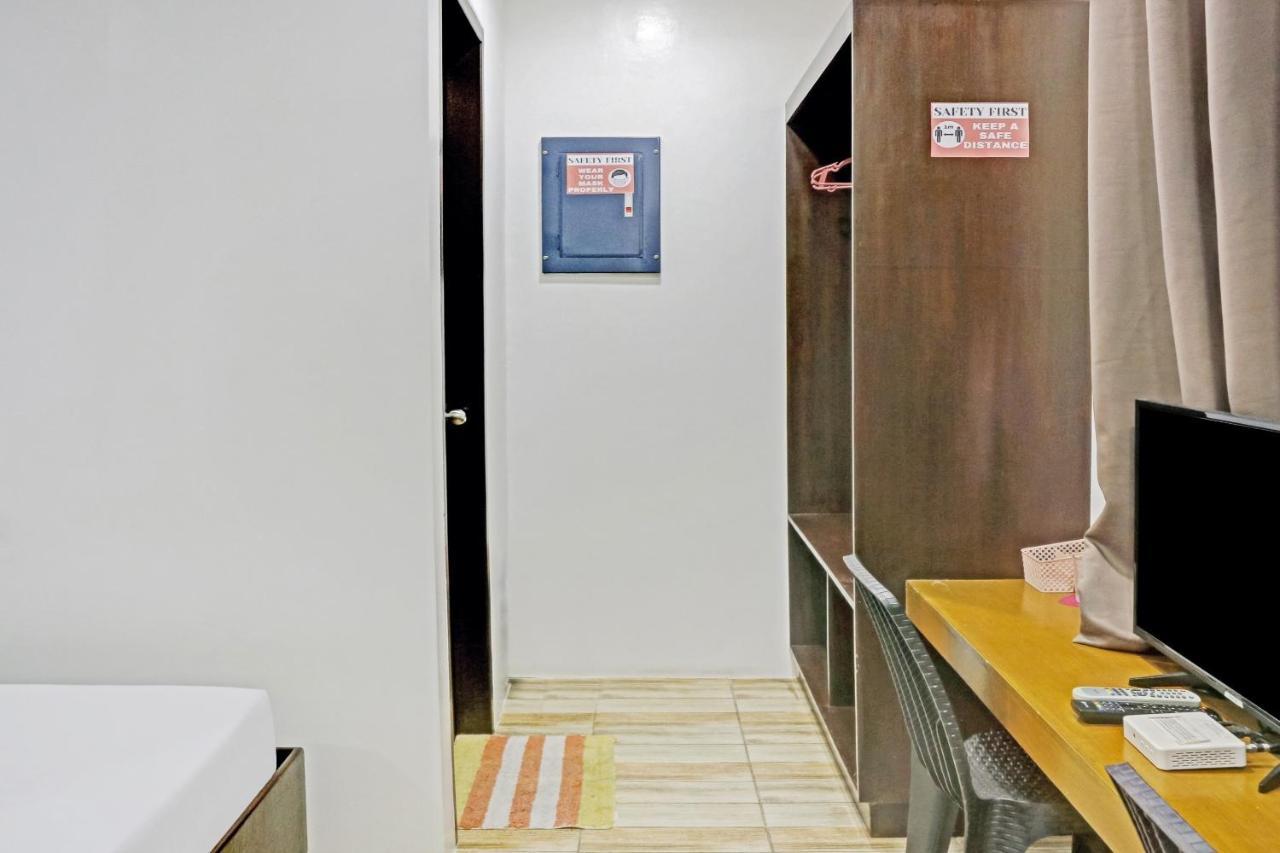 Oyo 869 Jnv Dream Hotel Субик Екстериор снимка